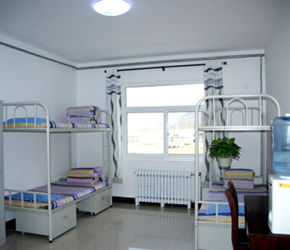 BOB全站下载集团宿舍家具